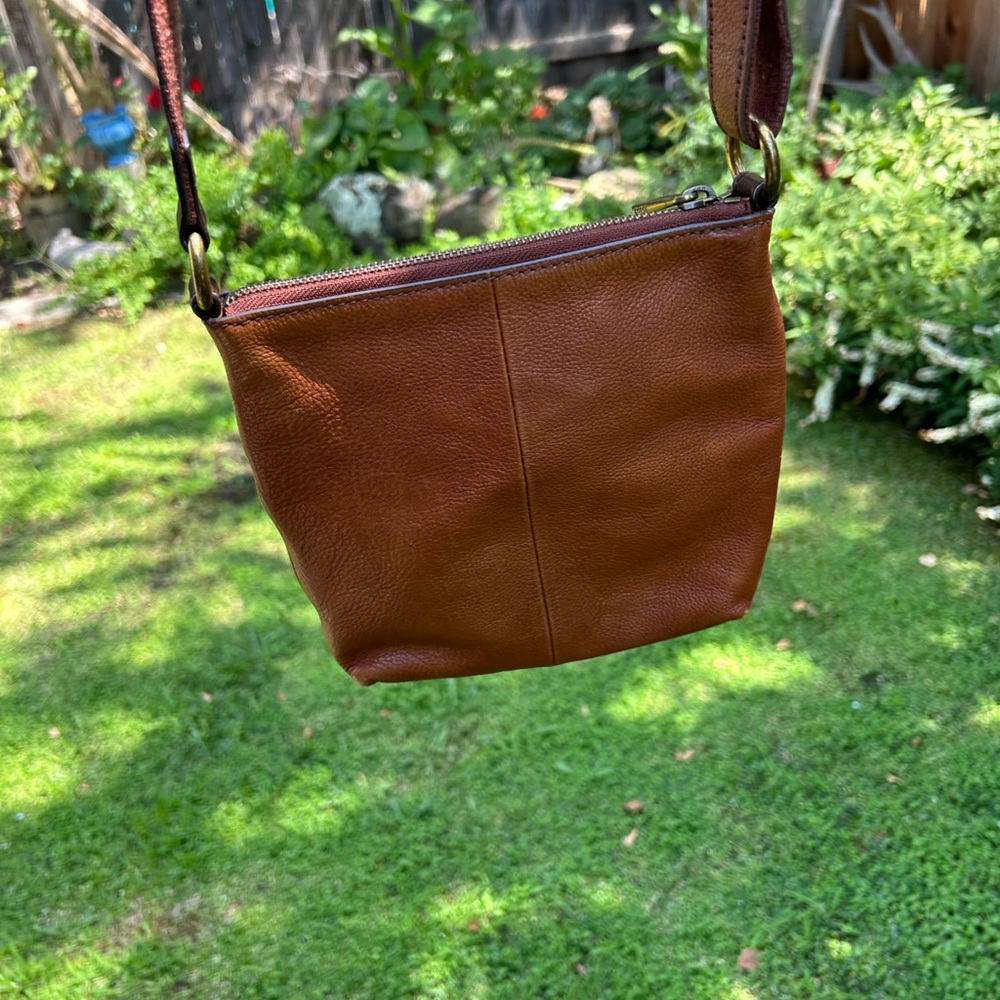 Fossil Tan Leather Crossbody Bag - Picture 3 of 8